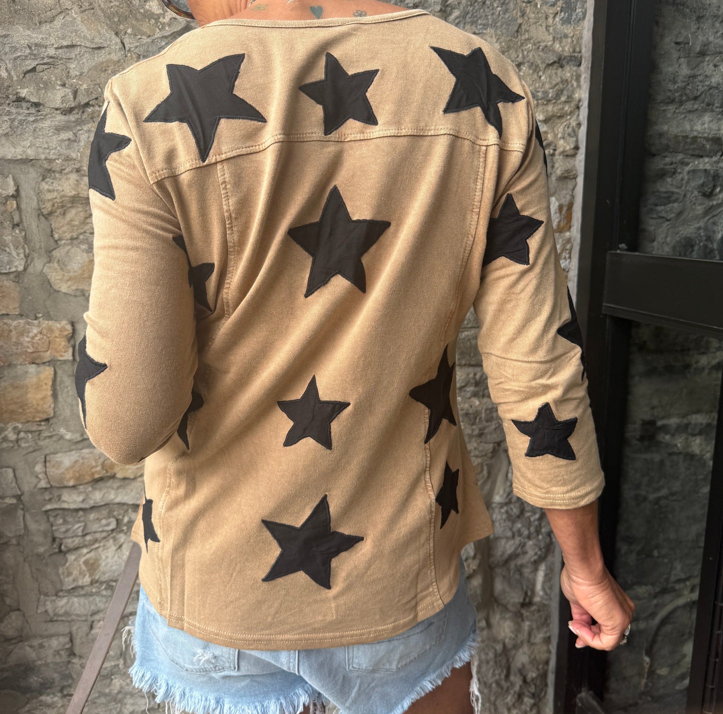 Vintage Wash Cotton Star Top - Tan & Black
