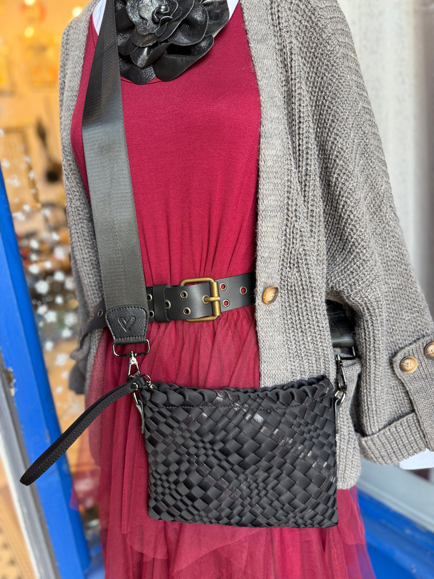 Hand Woven 3-in-1 Crossbody Messenger Bag - BLACK