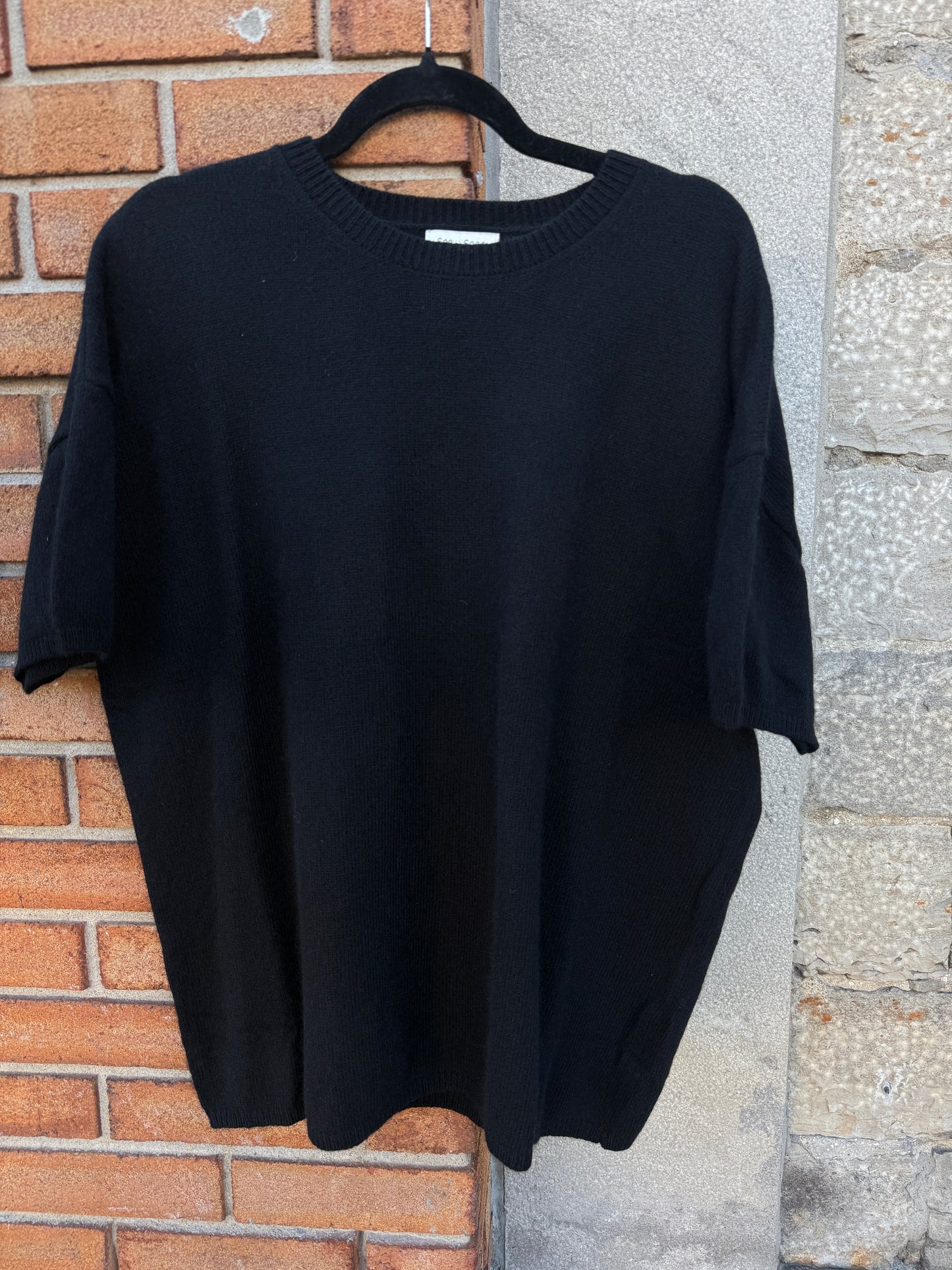 Crew Neck Sweater with fingerless sleeve- BLACK