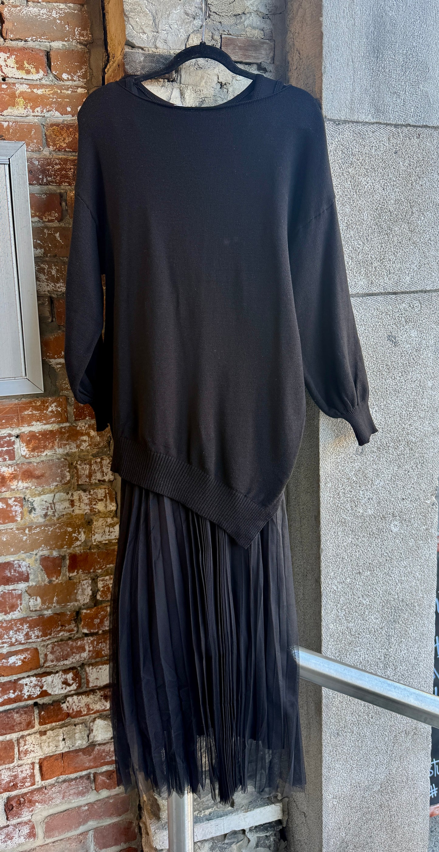 Oversized Sweater and Tulle Tank Dress with accordion pleats 2pc Set BLACK