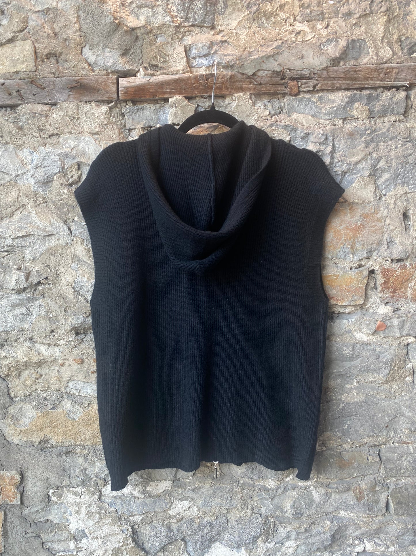 Knit Zip-up Hoody Vest -Black
