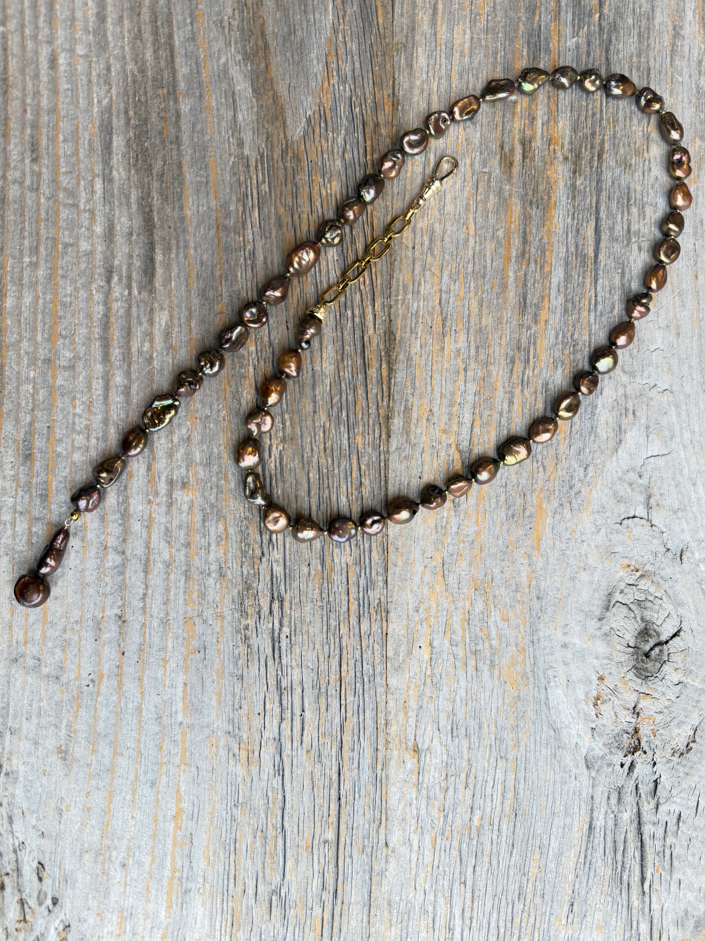 24" Versatile Bronze/Brown Pearl and Gold Link Larriette