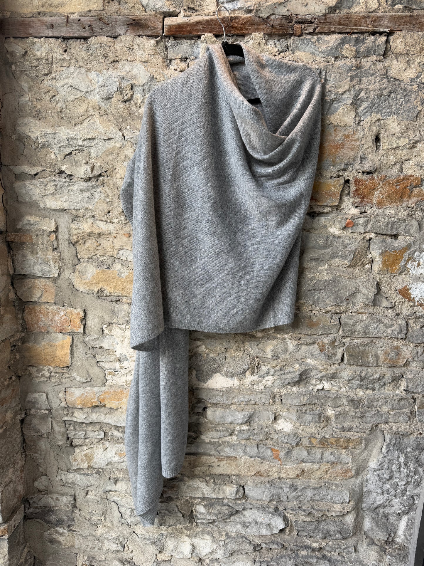 100% Cashmere Wide Travel Scarf - PINK