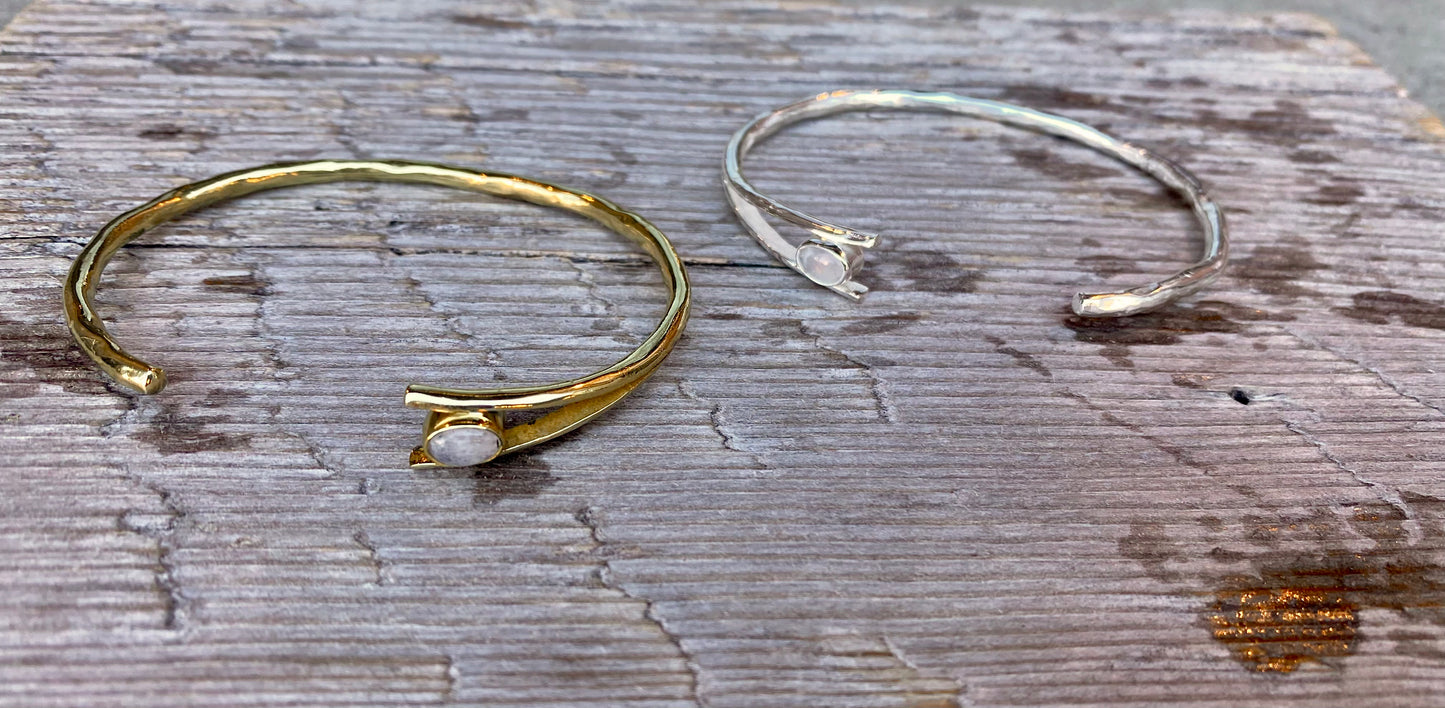 Hammered Cuff Bracelet with Moonstone - GOLD