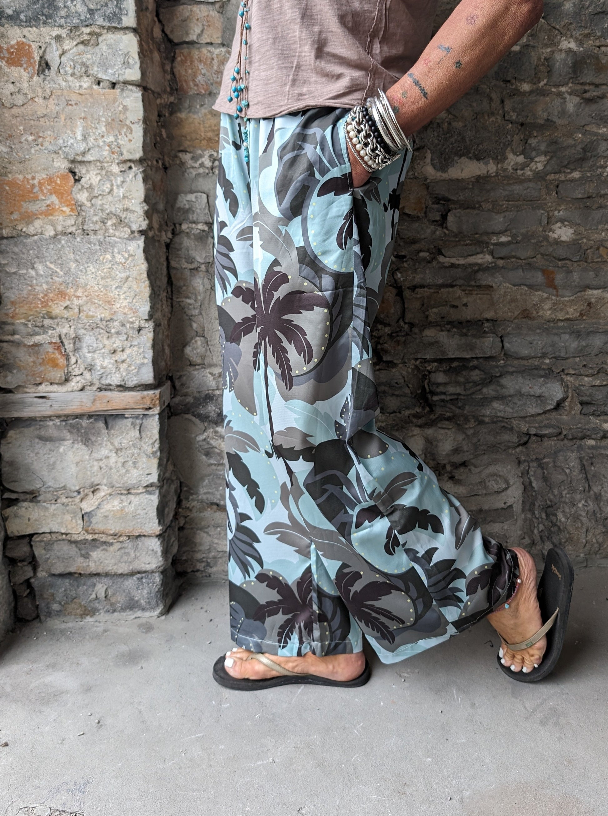 Jungle Print Wide Leg Pant with Pockets- Green