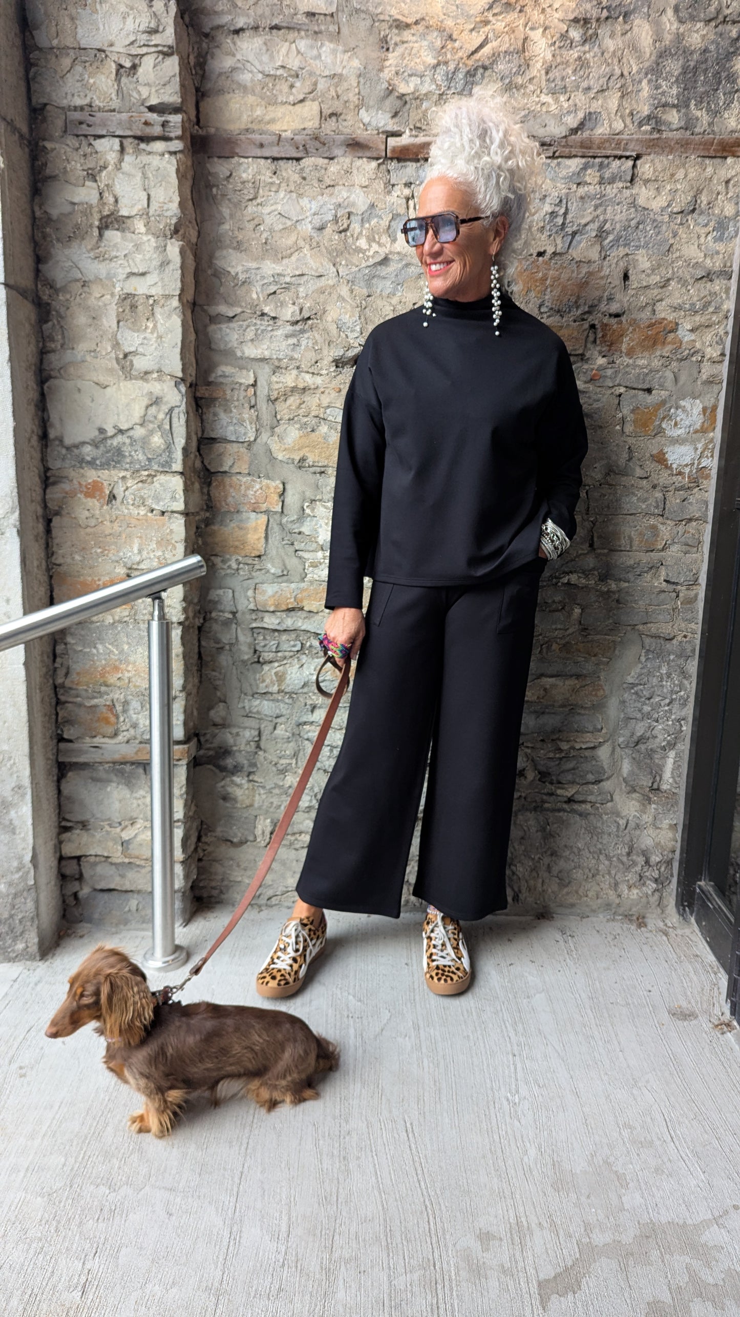Ponte Knit wide leg cropped Pants with POCKETS - Black