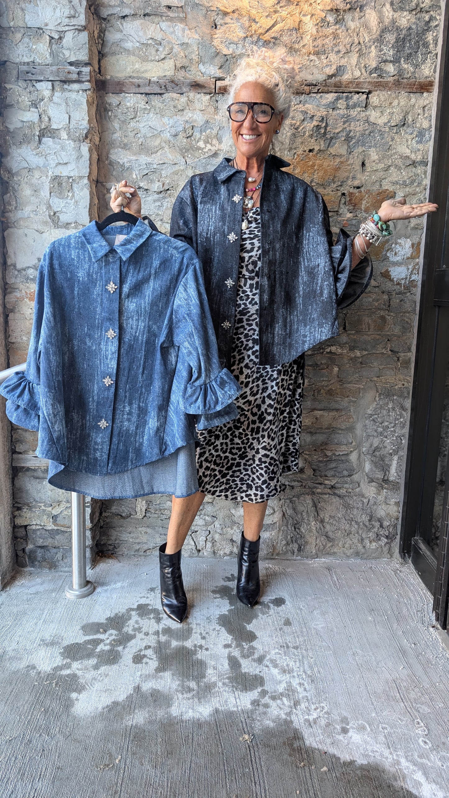 100% Cotton Ruffled Sleeve Acid Wash Denim Shirt -Black