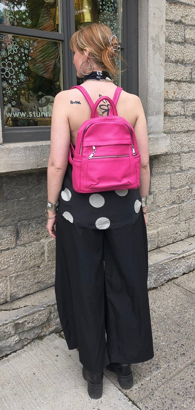 100% Pebble Leather Backpack - HOT PINK