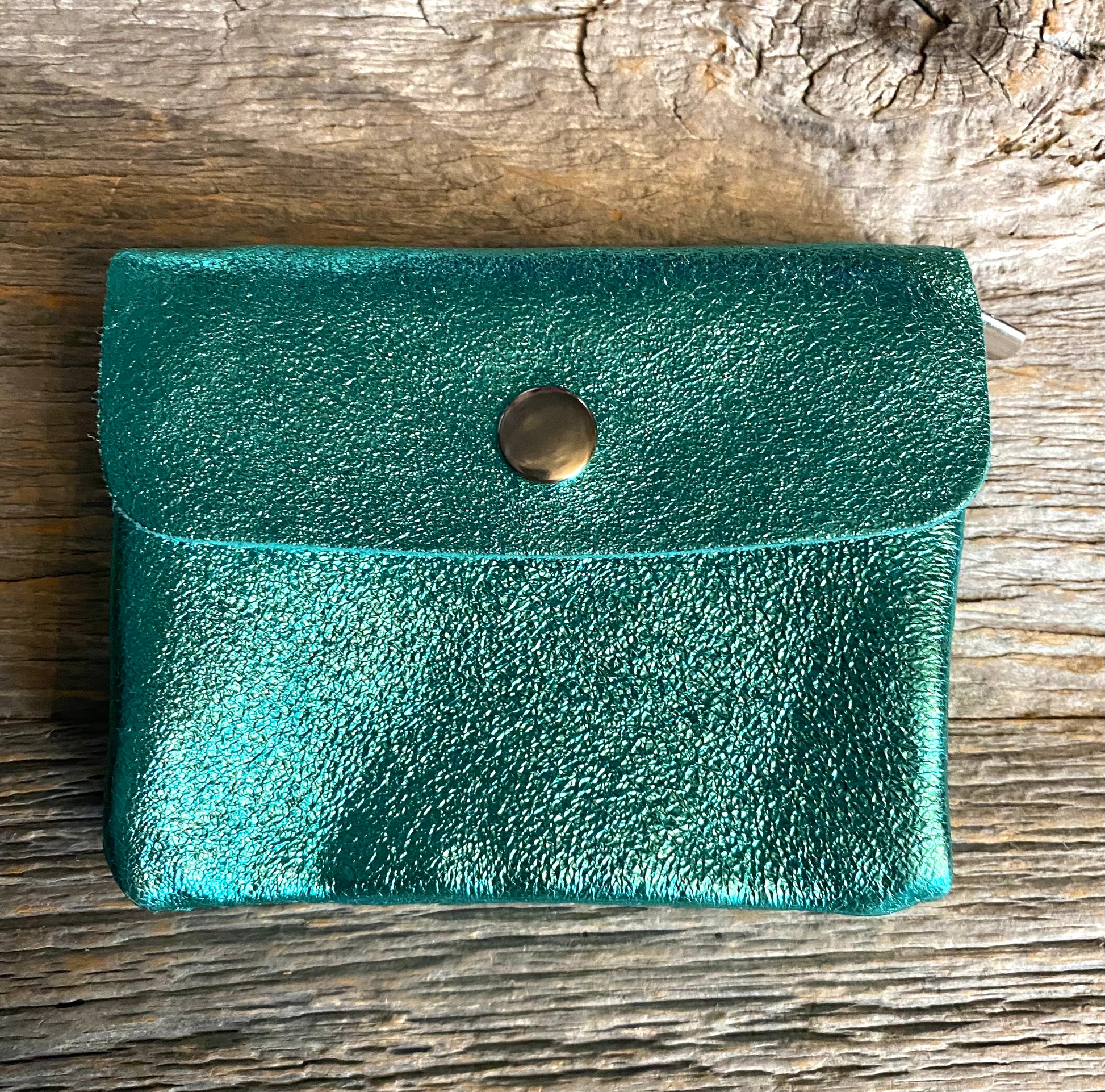 Leather wallet - Metallic Green 