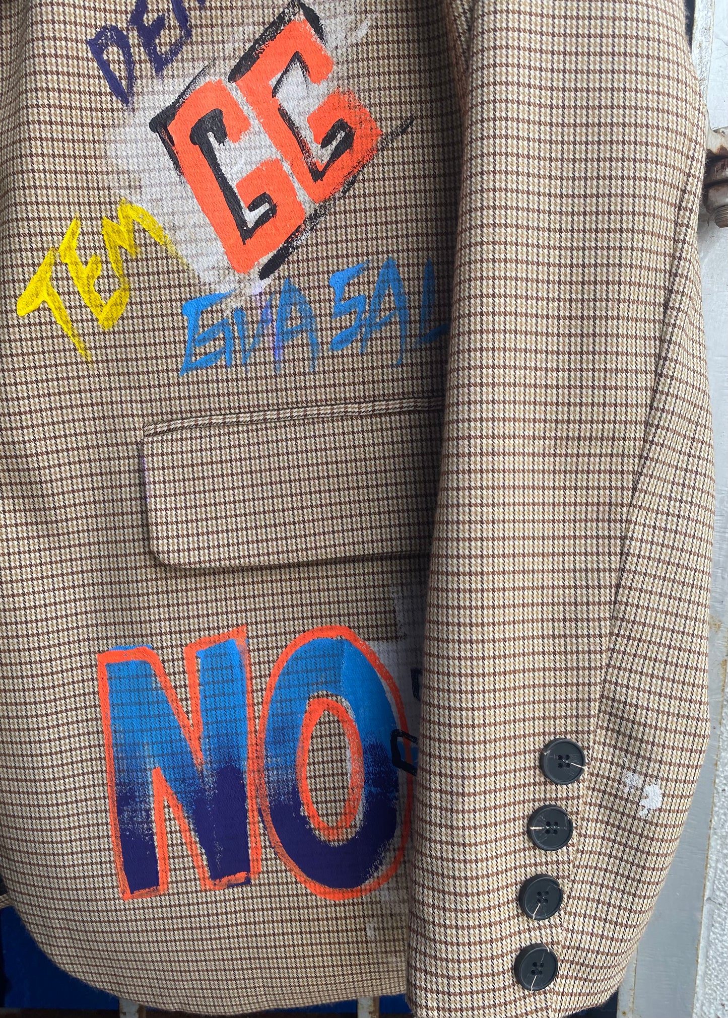 Oversized Plaid Graffiti Blazer