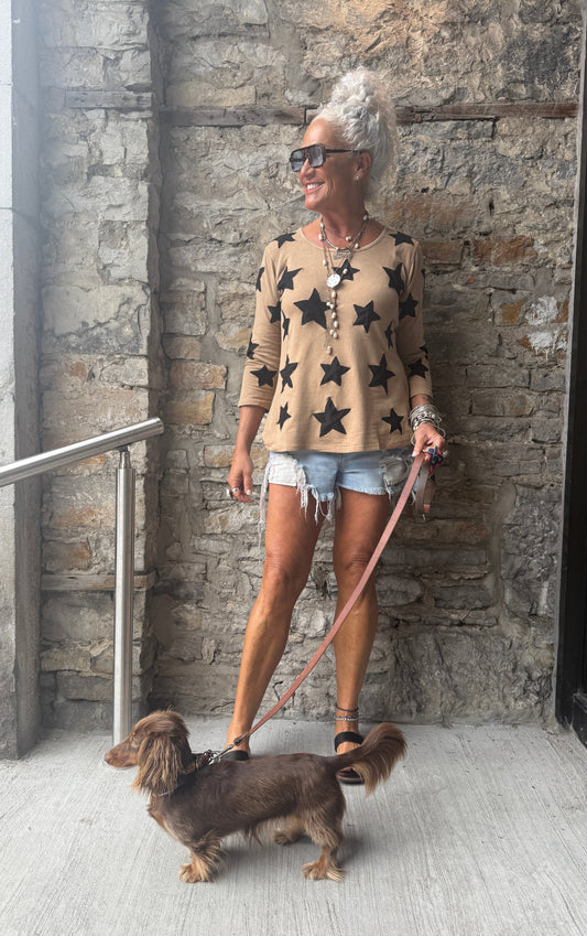Vintage Wash Cotton Star Top - Tan & Black