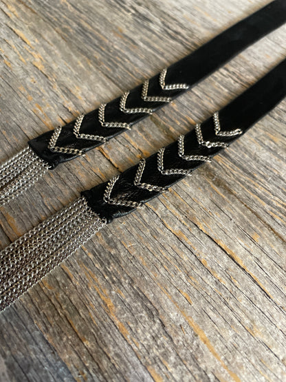 Leather multi silver strand necklace with magnetic closure 