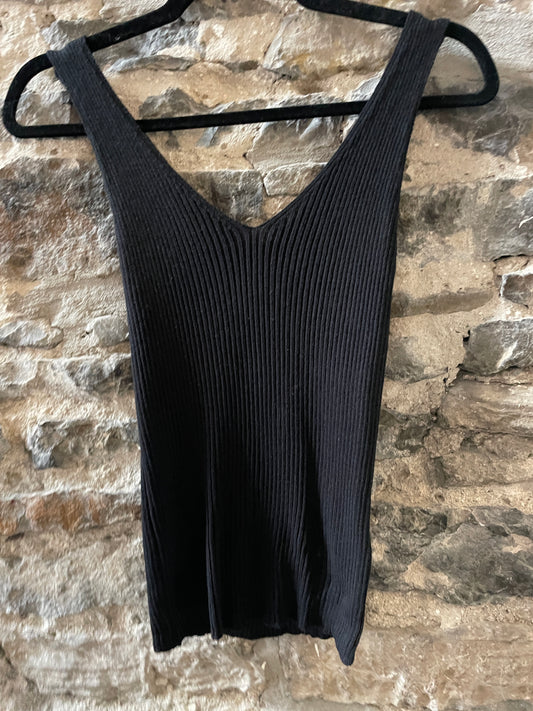 Fine Knit Ribbed Fitted Cotton Tank Top- Black