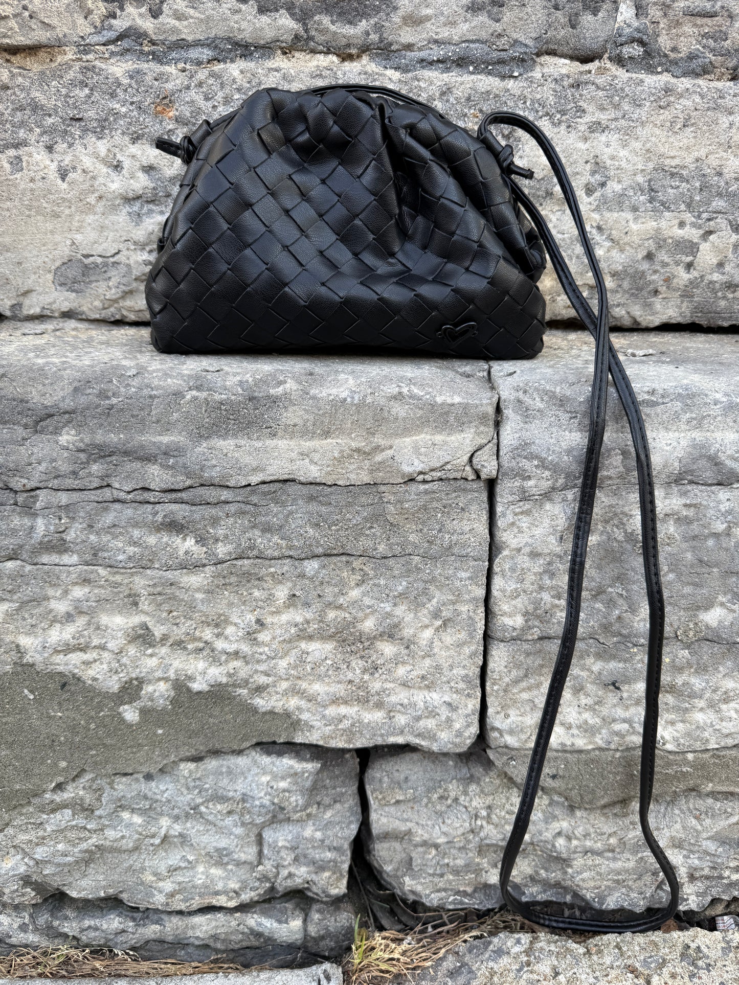 Woven Vegan Leather Clutch Bag - BLACK