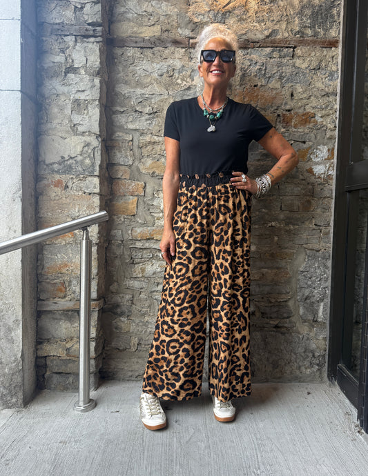 Animal Print Wide Leg Pants with POCKETS