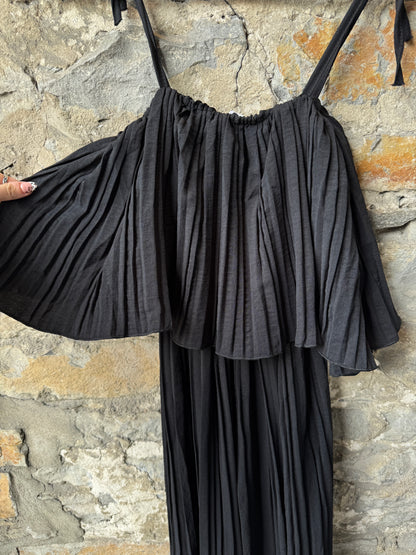 Pleated Wide Leg Jumpsuit - BLACK