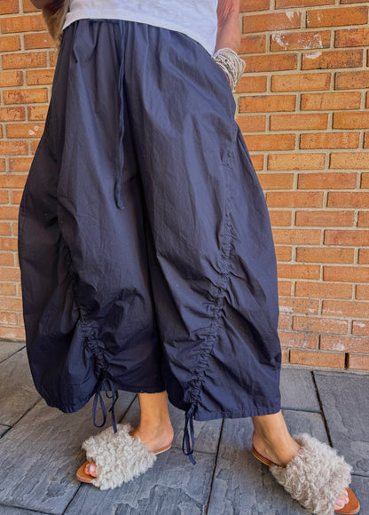 100% Cotton Barrel Pant with Ruching - NAVY