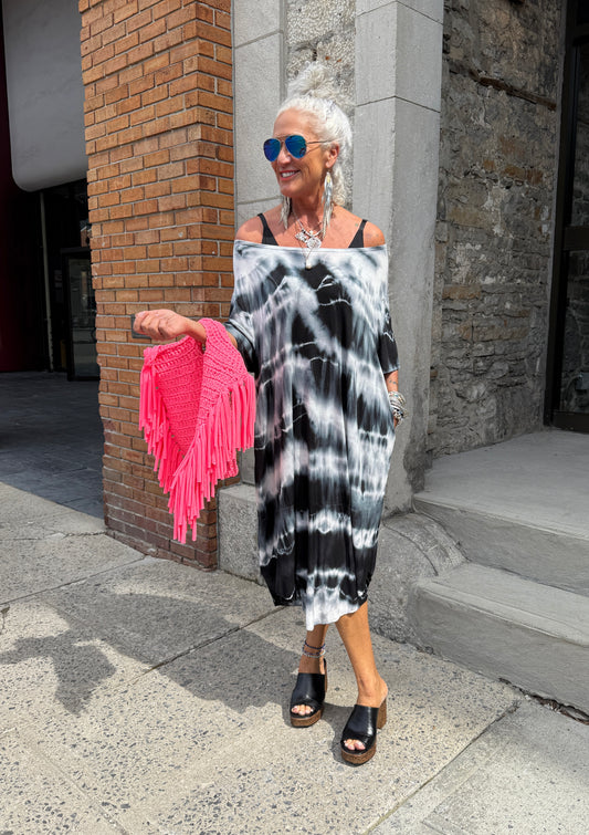 One Size Relaxed Fit Tie Dye Dress with pocket- Black and White