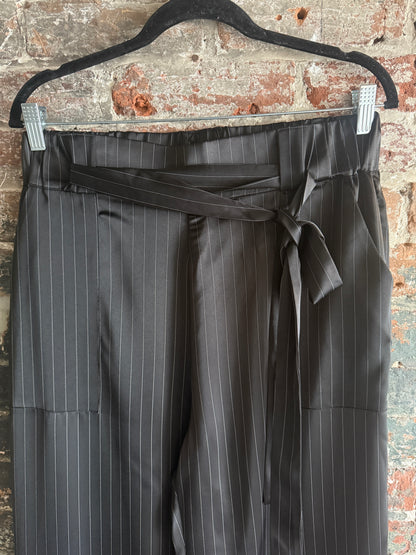 Satin Pinstripe Relaxed Fit Pant with Pockets- Black and White