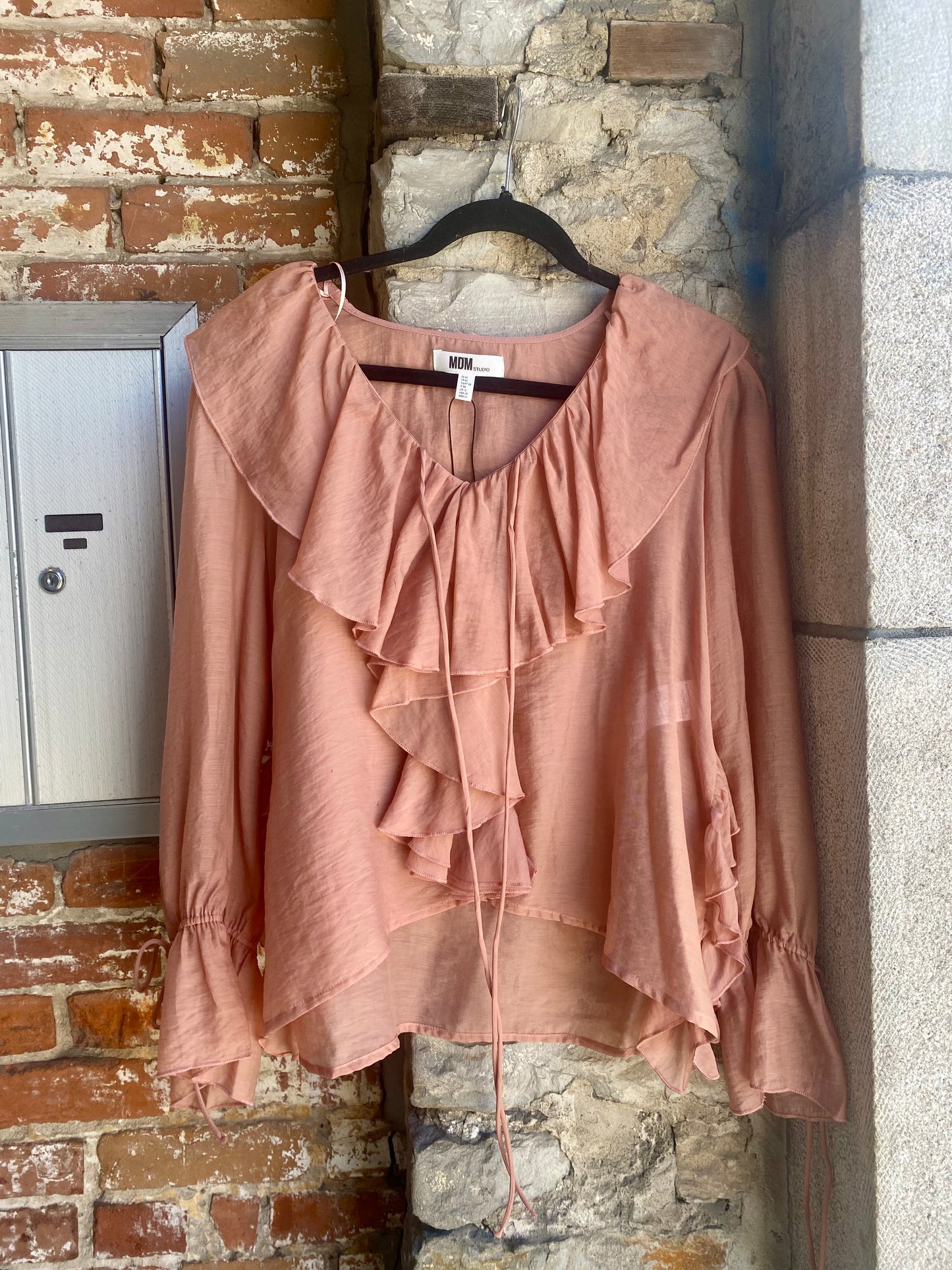 Lightweight Ruffle Front Top - SOFT PEACH