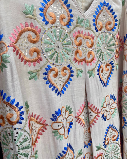 Sleeveless Embroidered V-neck Maxi Dress with pockets -BEIGE & MULTICOLOUR