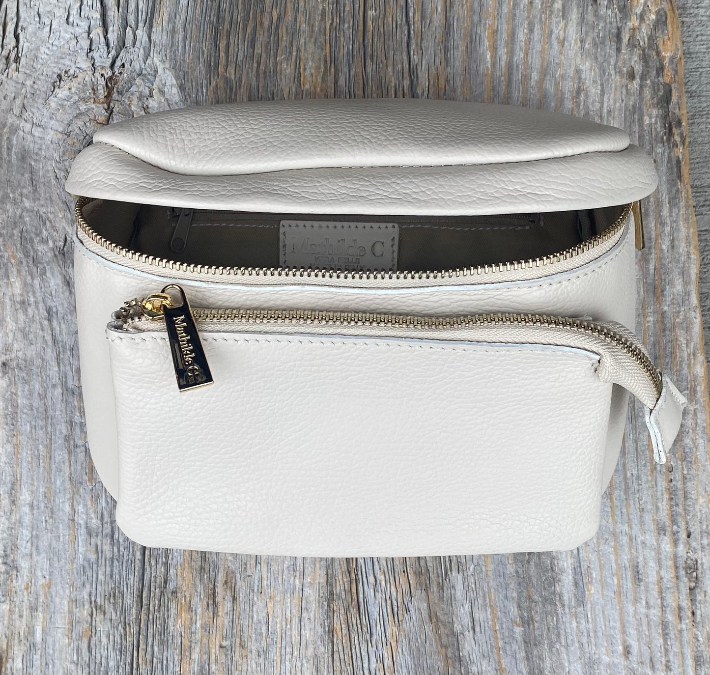 Pebble Leather Shoulder Messenger Bag - BEIGE