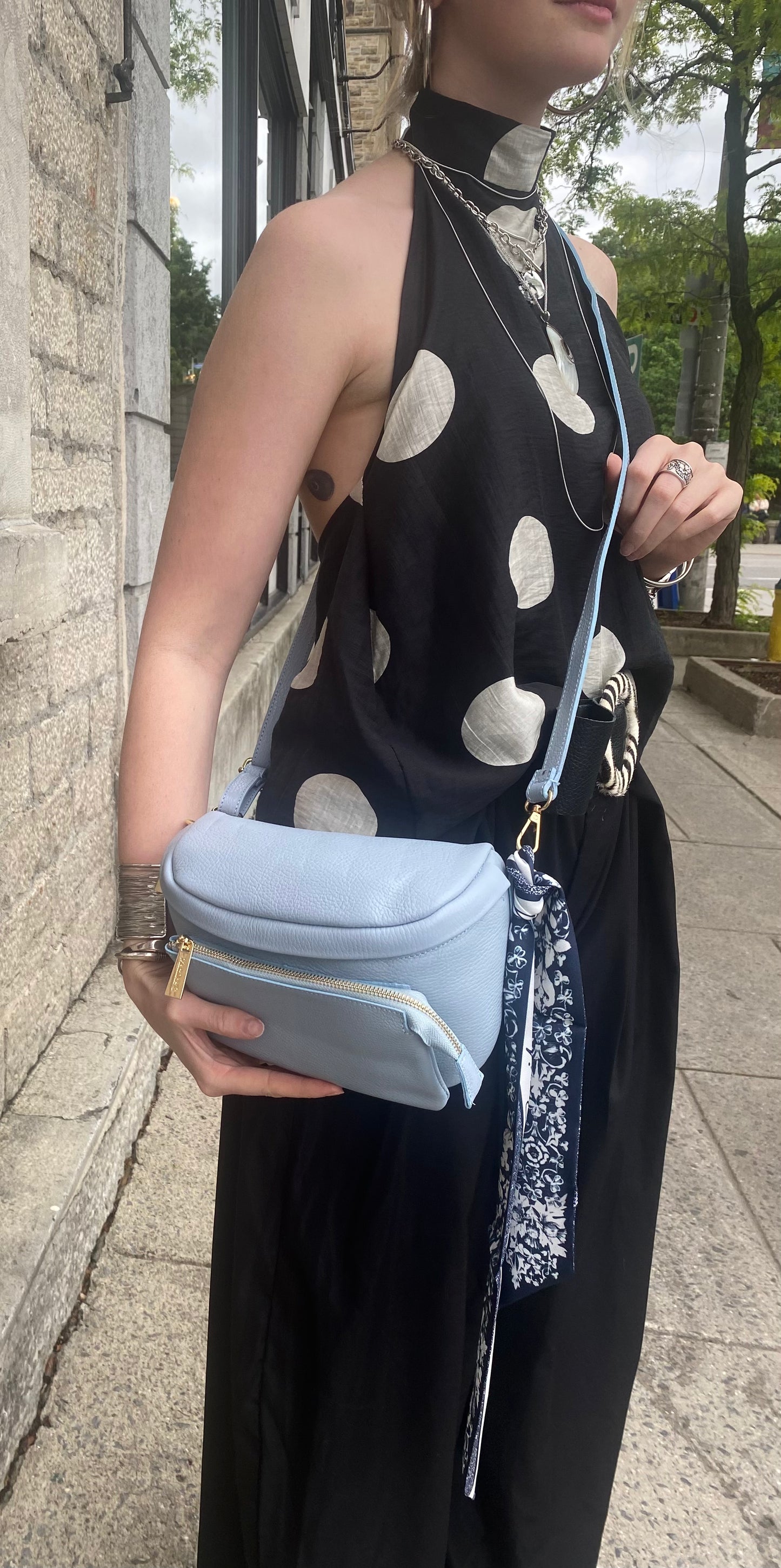 Pebble Leather Shoulder Messenger Bag - BLUE