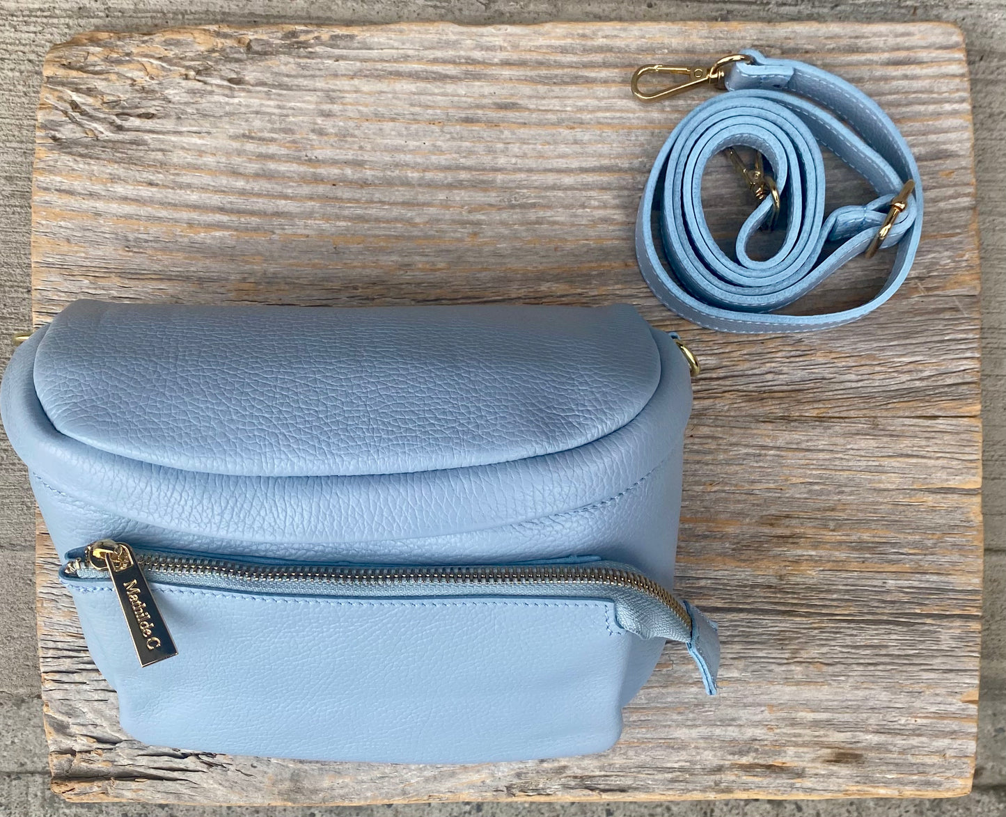 Pebble Leather Shoulder Messenger Bag - BLUE
