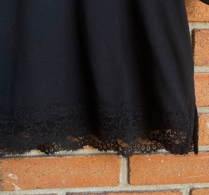 Lace Trim T-Shirt - BLACK