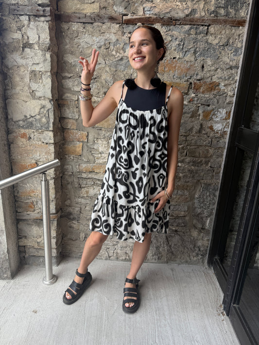 Printed Spaghetti Strap Sundress with Flounce - BLACK & WHITE