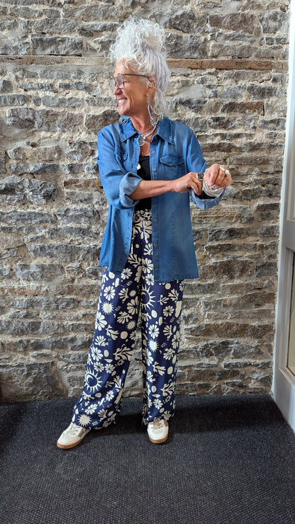 Pattern Lightweight Wide Leg Pant with pockets-Navy Blue and Off White