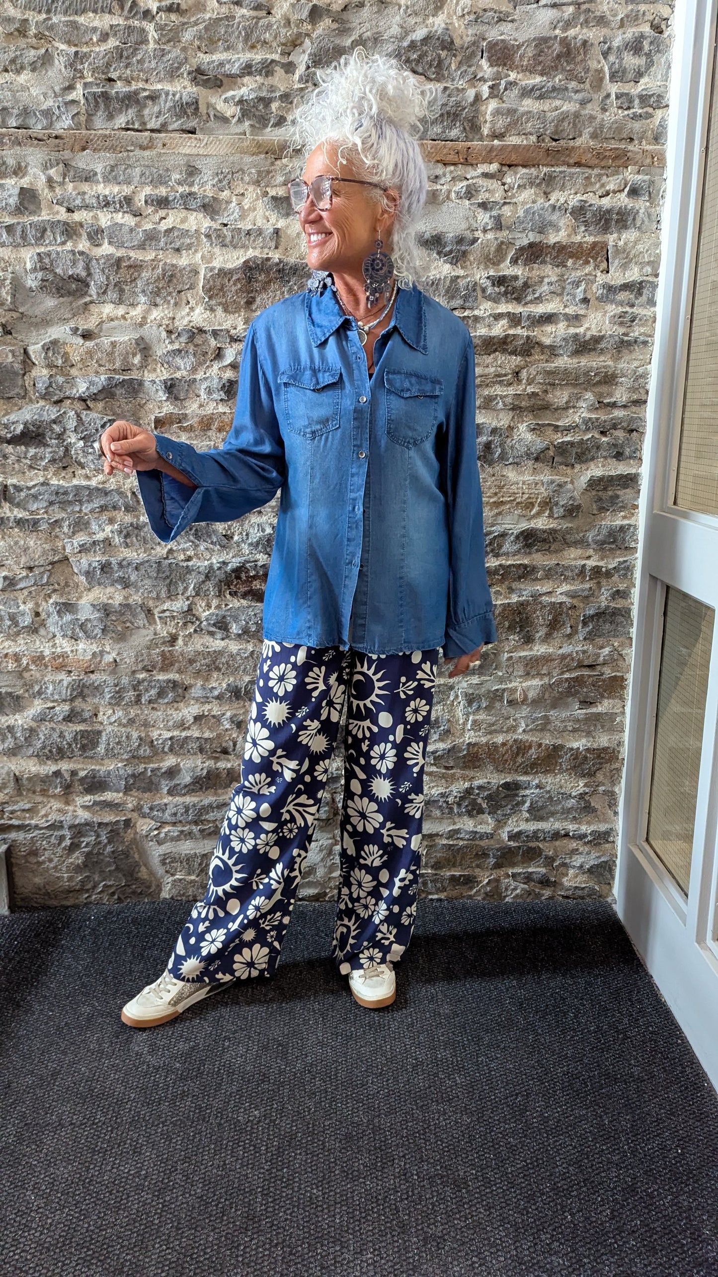 Pattern Lightweight Wide Leg Pant with pockets-Navy Blue and Off White