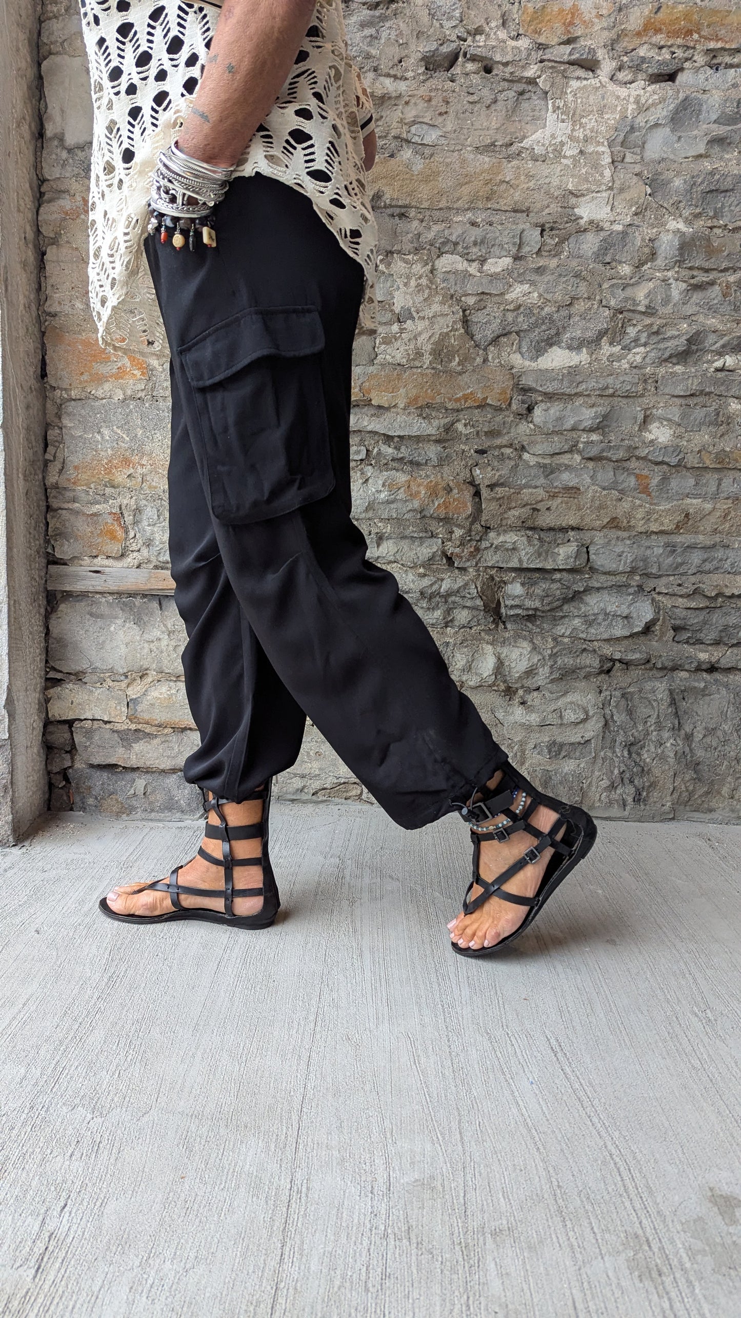 Pull on Parachute Cargo Pant with Cinched Hem- Black