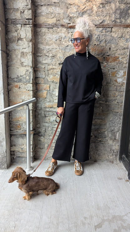 Ponte Knit wide leg cropped Pants with POCKETS - Black
