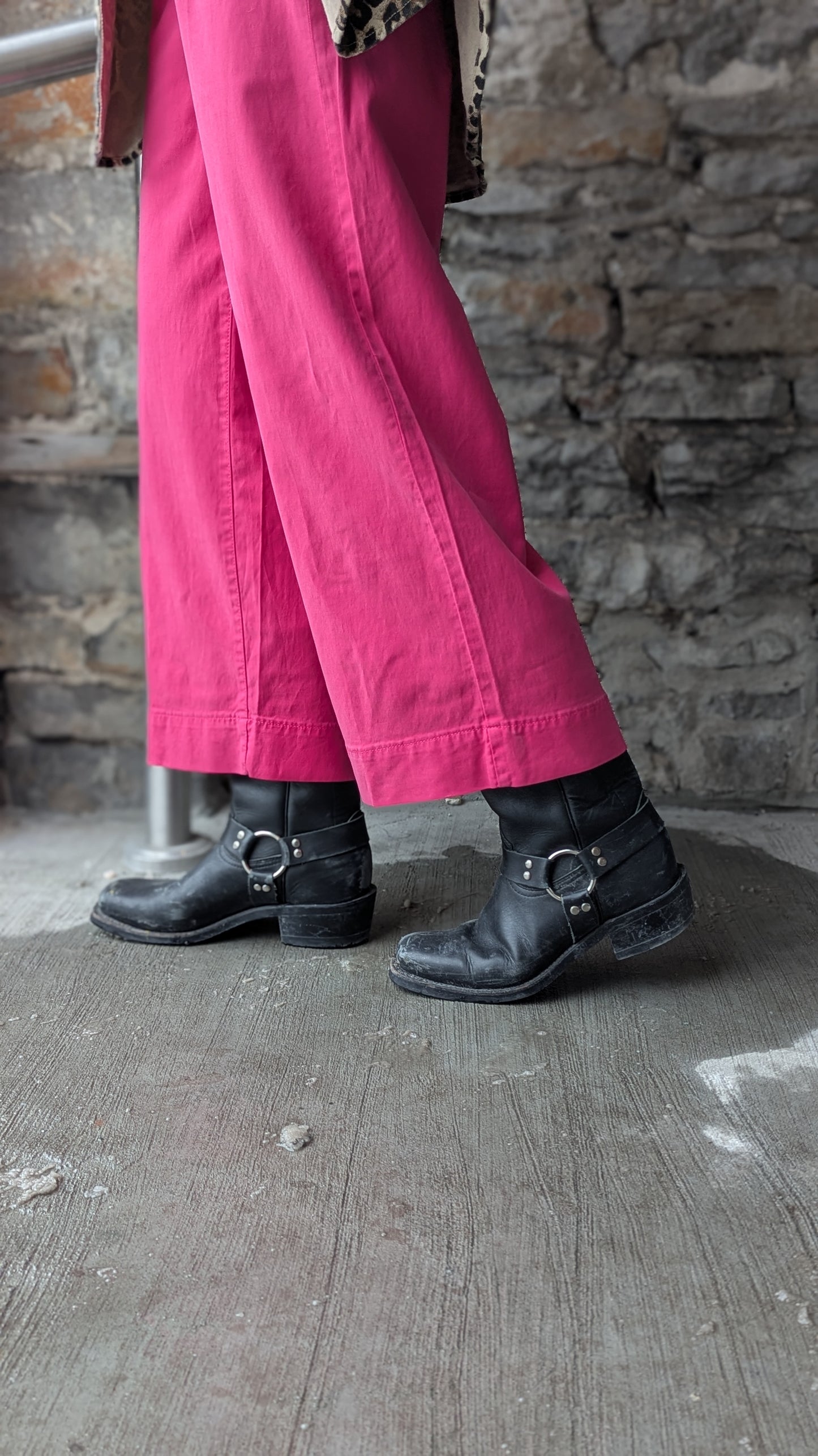 Wide Leg Utility Crop with Pockets - PINK